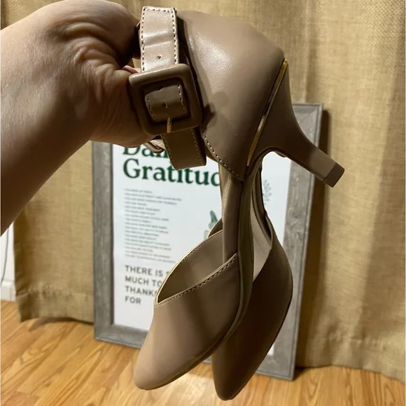 NWOT Ann Klein Nude Kitten Heels | Women’s Size 7.5 - Picture 6 of 7